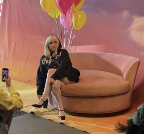 Billie Eilish photo 691