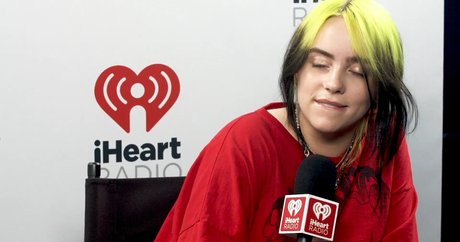Billie Eilish photo 692