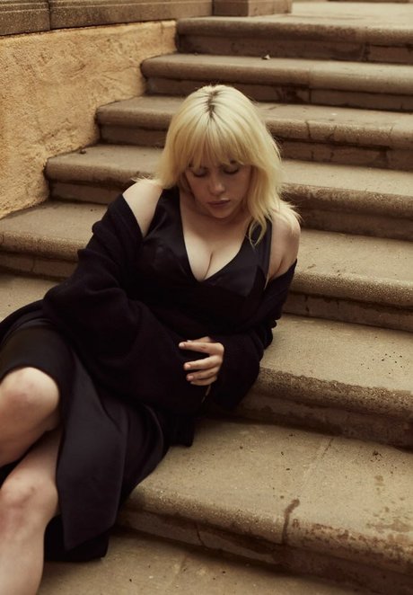 Billie Eilish photo 710