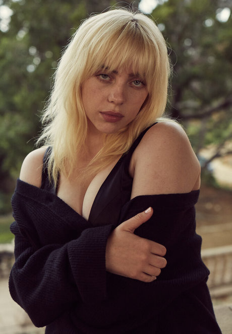 Billie Eilish photo 716