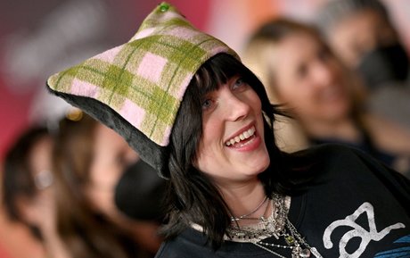 Billie Eilish photo 729