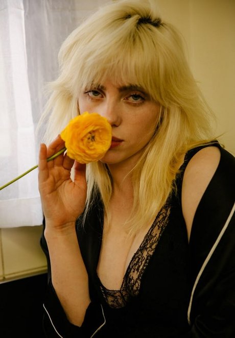 Billie Eilish photo 734