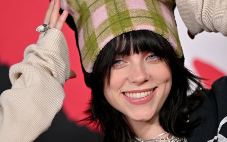 Billie Eilish photo 739
