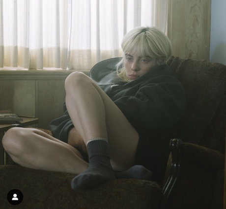 Billie Eilish photo 779