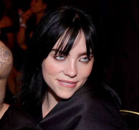 Billie Eilish photo 798