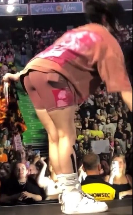 Billie Eilish photo 842