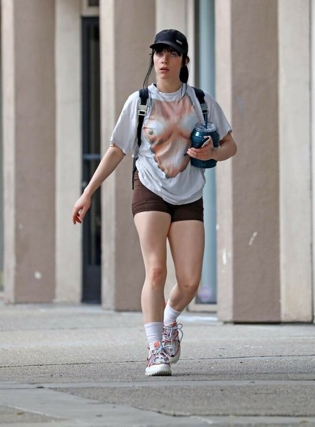 Billie Eilish photo 846