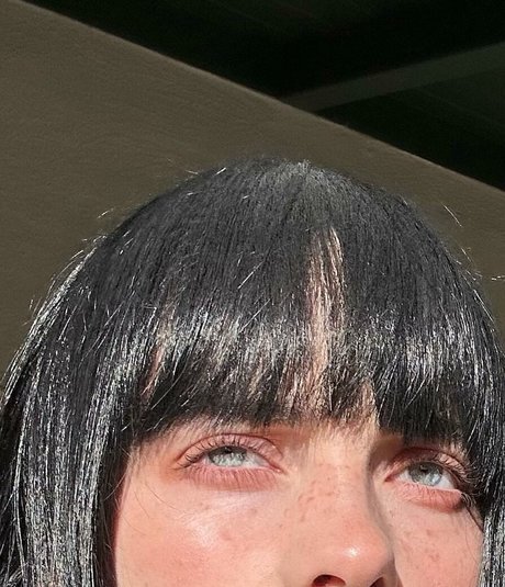 Billie Eilish photo 864