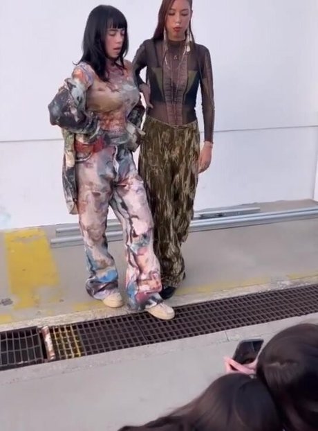 Billie Eilish photo 920