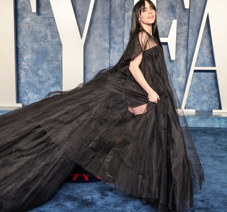 Billie Eilish photo 981
