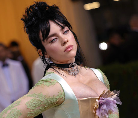 Billie Eilish photo 1003