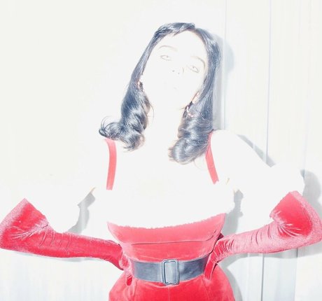 Billie Eilish photo 1018