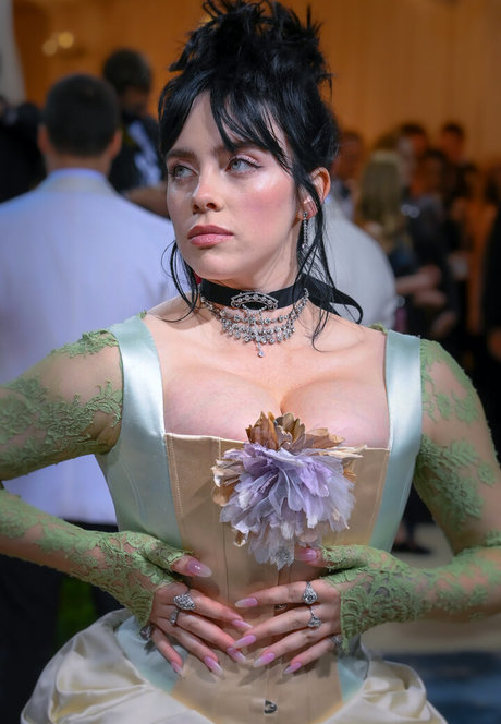Billie Eilish photo 1020