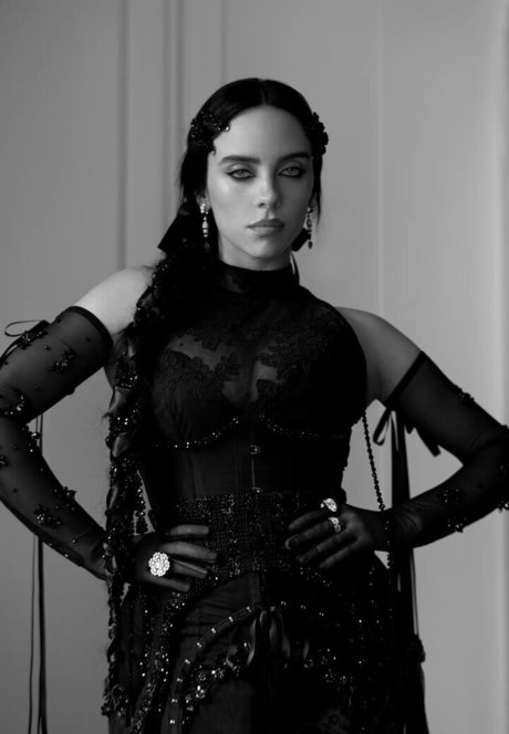 Billie Eilish photo 1065