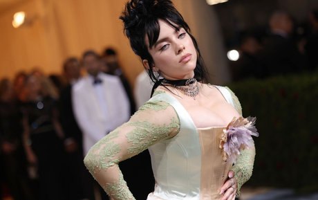 Billie Eilish photo 1097