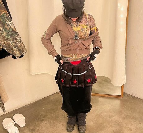 Billie Eilish photo 1098
