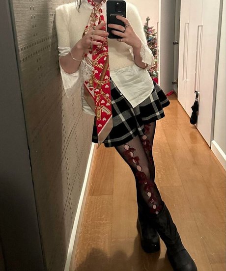 Billie Eilish photo 1138