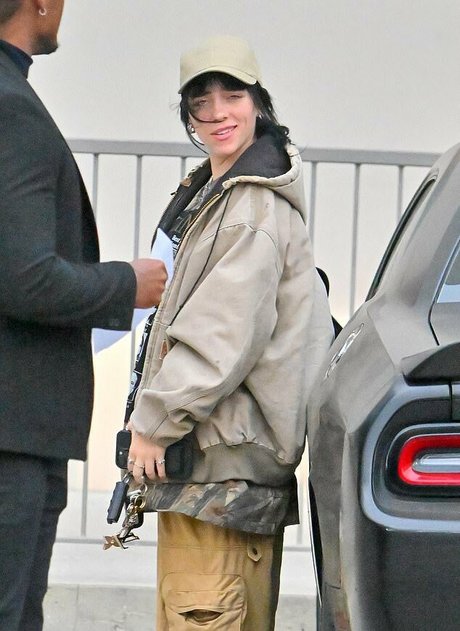 Billie Eilish photo 1168
