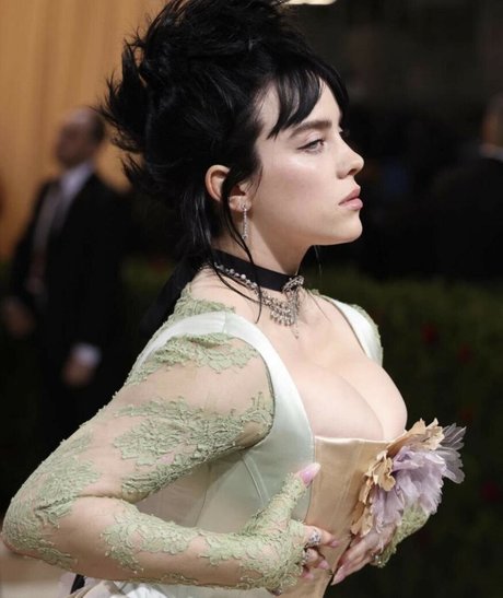 Billie Eilish photo 1178