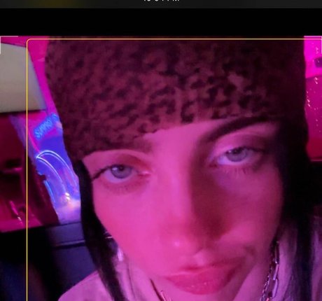 Billie Eilish photo 1210