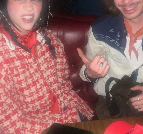 Billie Eilish photo 1222