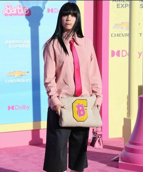 Billie Eilish photo 1233
