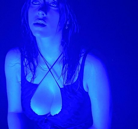 Billie Eilish photo 1240