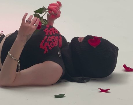 Billie Eilish photo 1284
