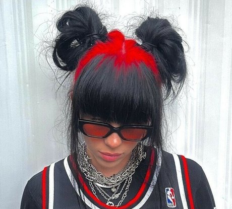 Billie Eilish photo 1289