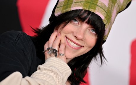 Billie Eilish photo 1300