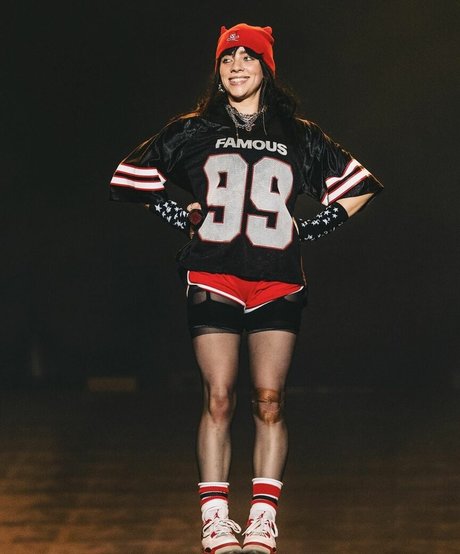 Billie Eilish photo 1345