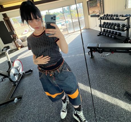Billie Eilish photo 1390