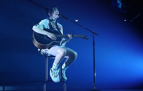 Billie Eilish photo 1398