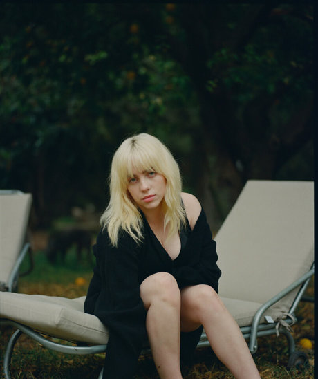 Billie Eilish photo 1432