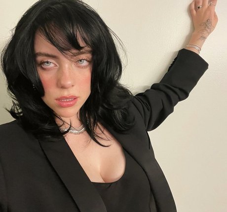 Billie Eilish photo 1464