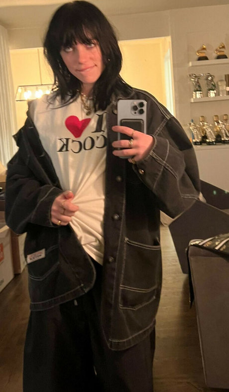 Billie Eilish photo 1484