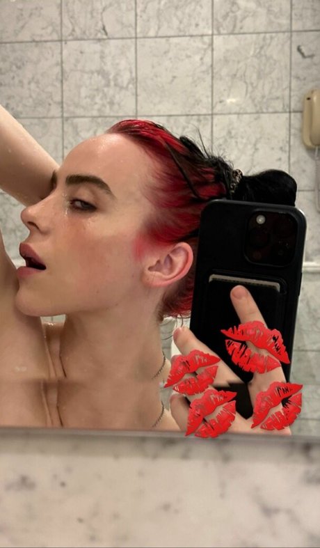 Billie Eilish photo 1505