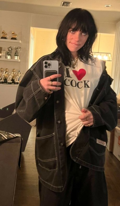 Billie Eilish photo 1512