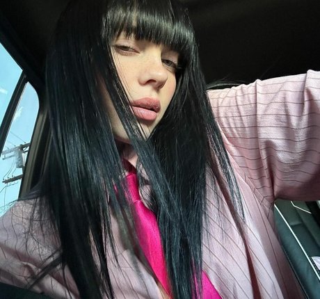 Billie Eilish photo 1513