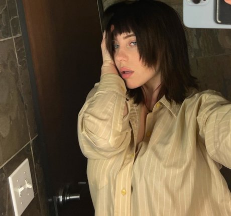 Billie Eilish photo 1522
