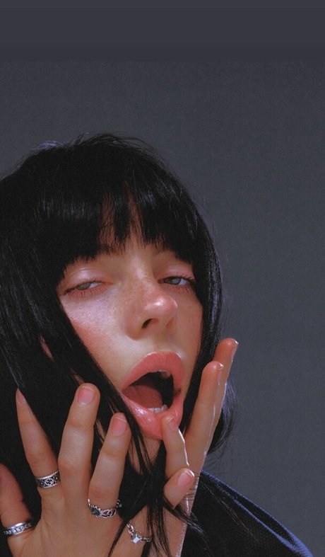 Billie Eilish photo 1538