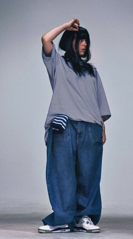 Billie Eilish photo 1539