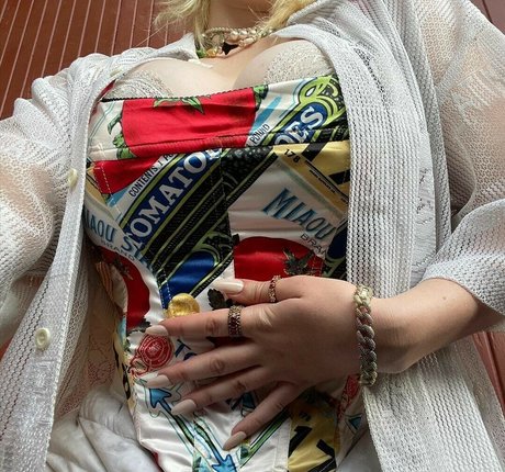 Billie Eilish photo 1545