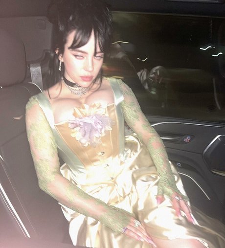 Billie Eilish photo 1569