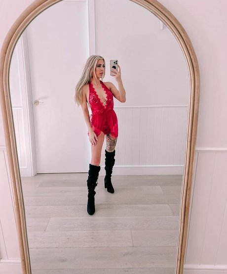 Billie Loves photo 26