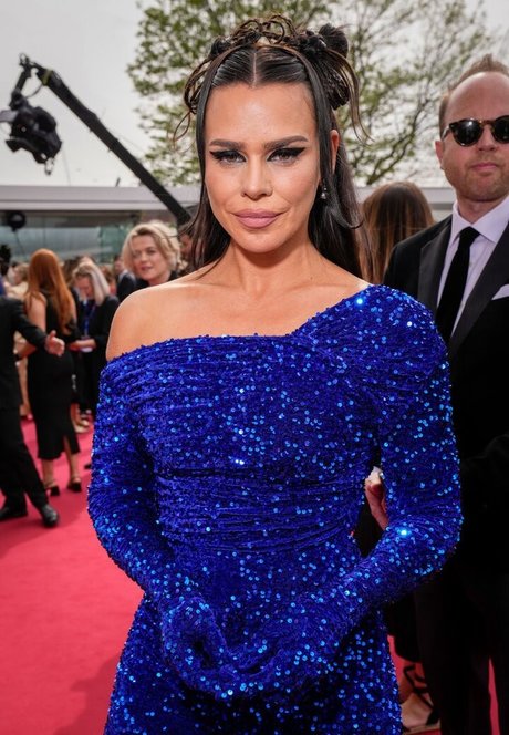 Billie Piper photo 15