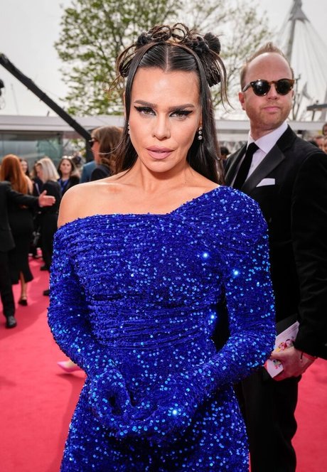 Billie Piper photo 25