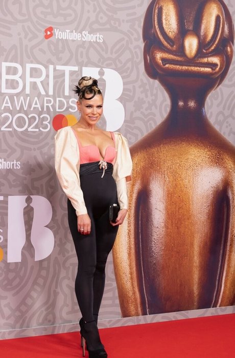 Billie Piper photo 42