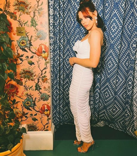 Billie Piper photo 46