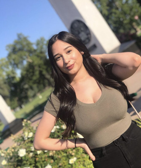 Bitamartinezz photo 35
